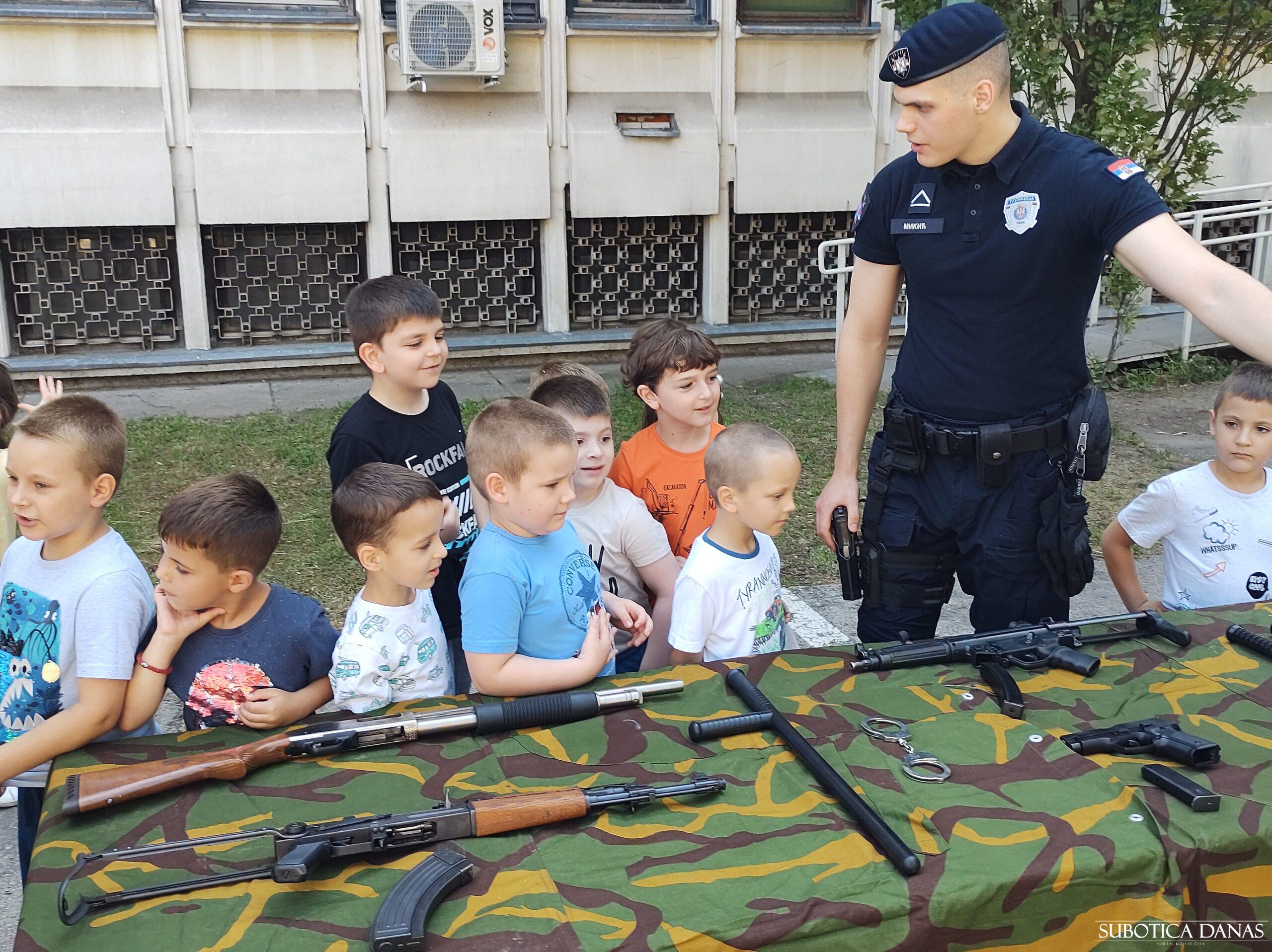 PU Subotica obeležila Dan policije i MUP prezentacijom opreme, naoružanja i vozila