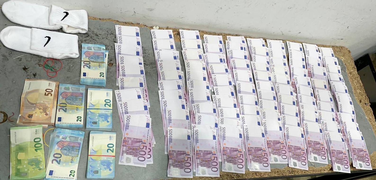 U tri navrata na Horgošu sprečeno krijumčarenje preko 100 hiljada evra