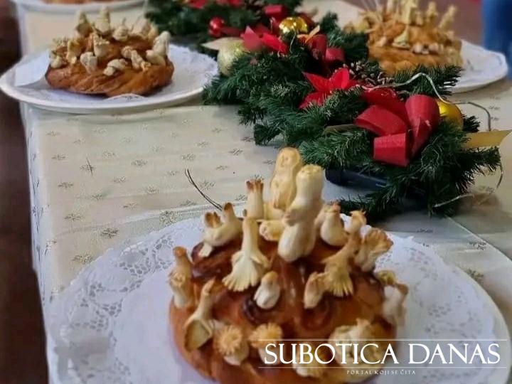 U Maloj Bosni održana izložba Božićnjaka