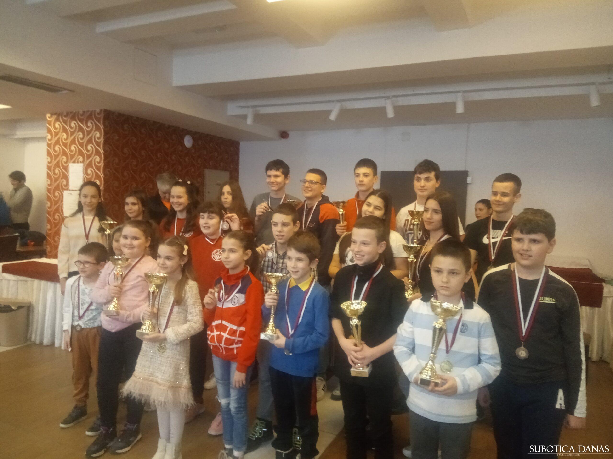 Šahisti iz Subotice učestvovali na Kadetskom prvenstvu Vojvodine