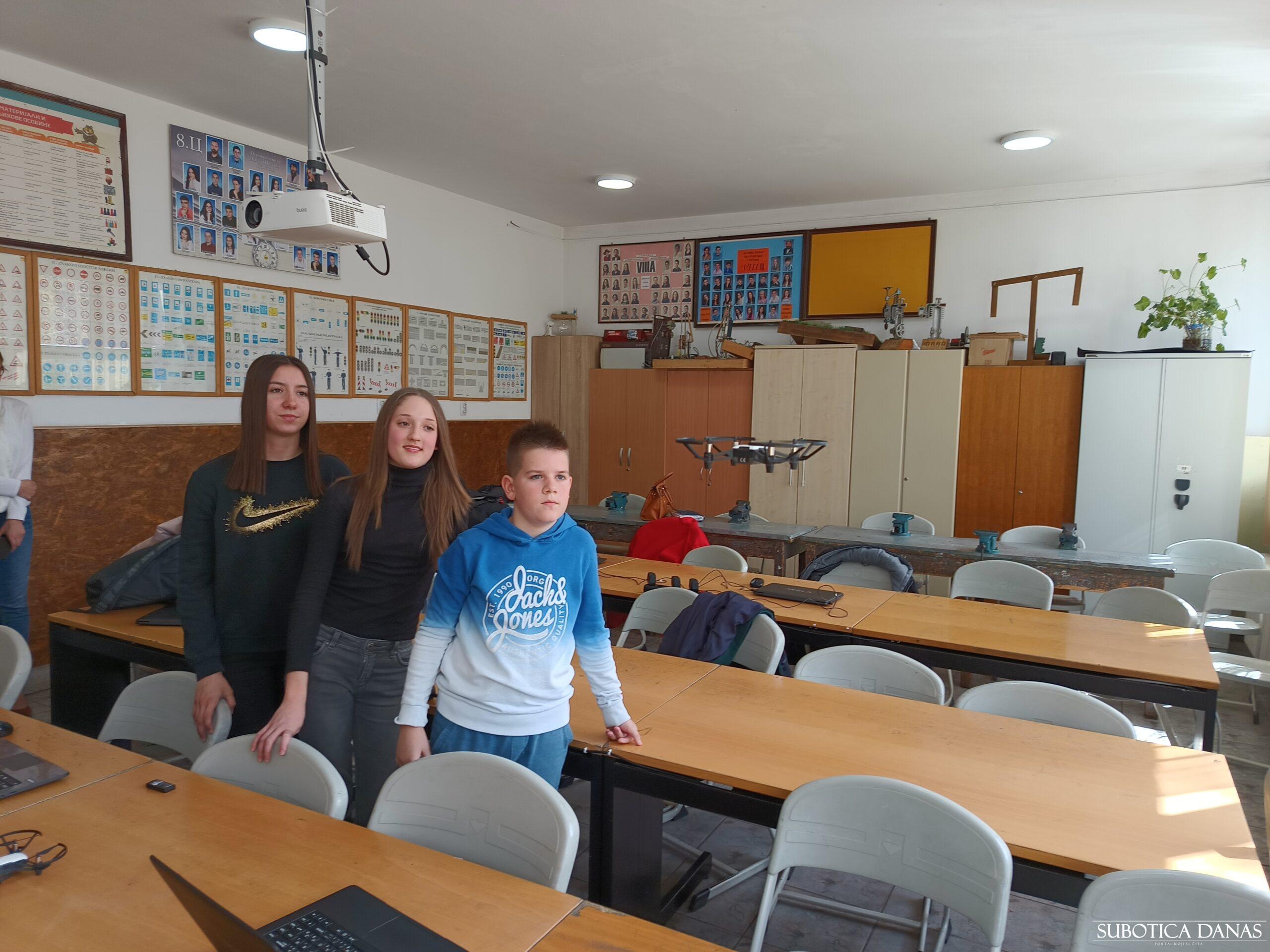 Učenici OŠ “Kizur Ištvan” vicešampioni Međuopštinskog takmičenja u programiranju dronova