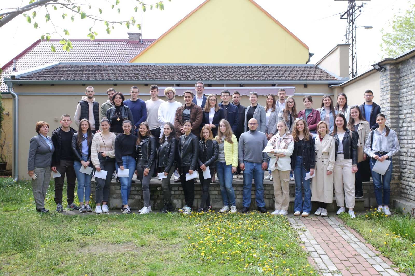 Hrvatske institucije studentima obezbedile stipendije