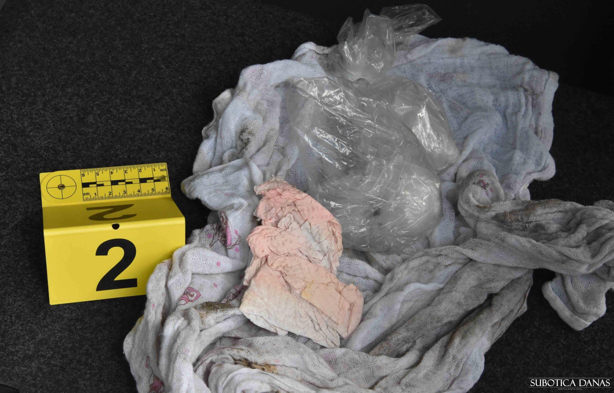 U „golfu“ pronađena dva paketića kokaina