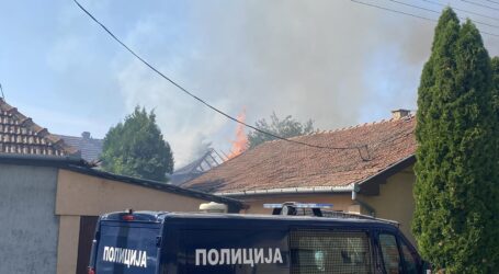 Veliki požar u Ulici Petra Josića (foto)